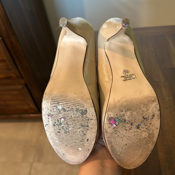 Nude platforms - Picture 9 of 9